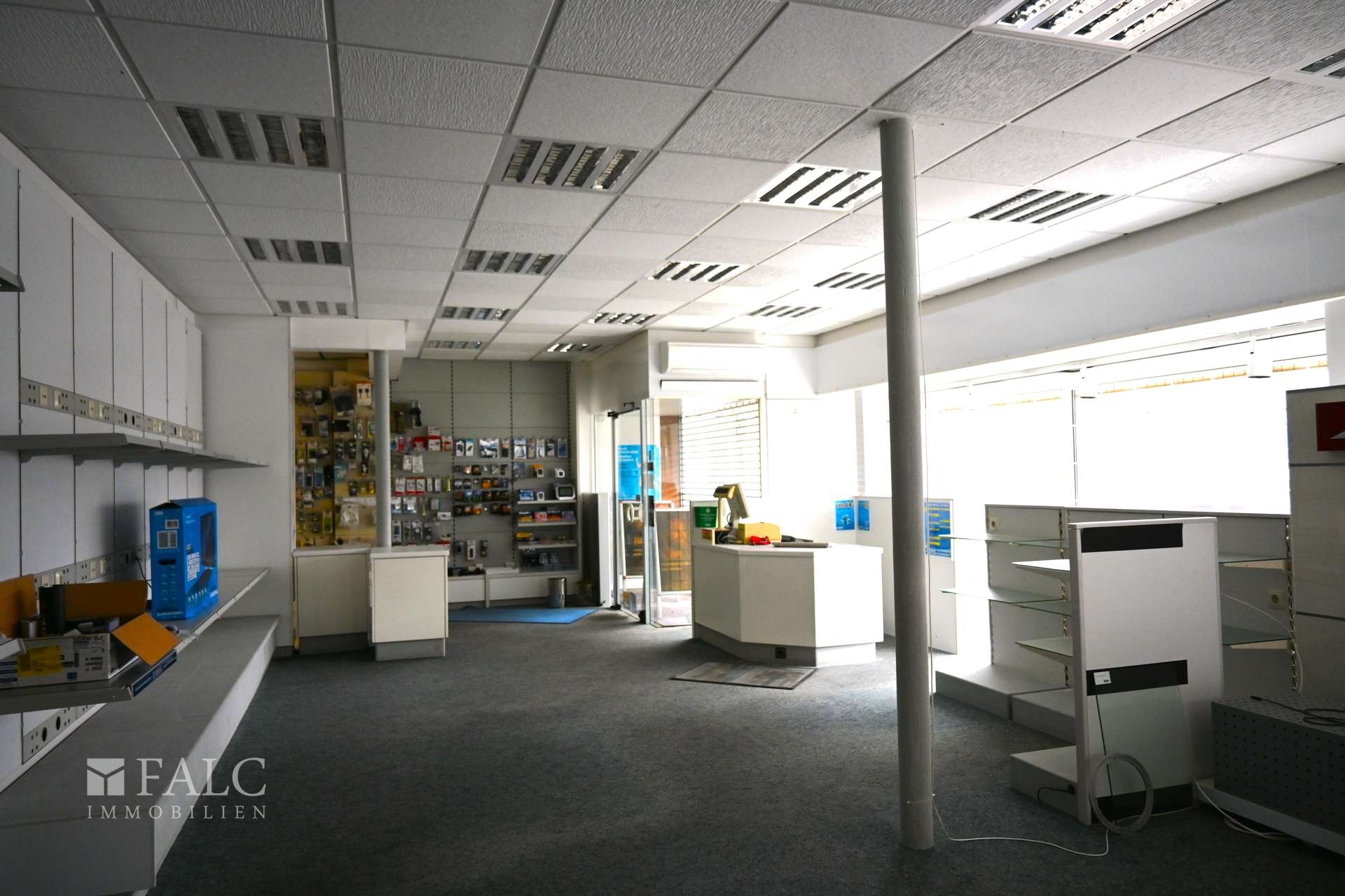 Laden, forderer Bereich